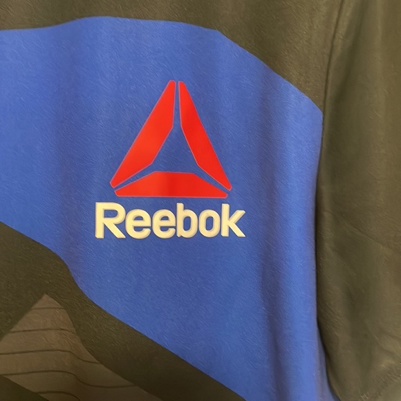 **NWT** Original Reebok Ronda Rousey UFC Jersey - Picture 4 of 8